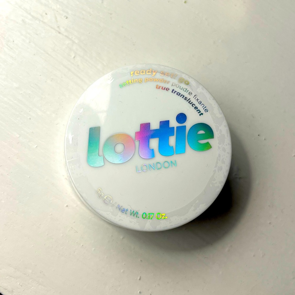 NWT Lottie ready set go! setting powder - True Translucent